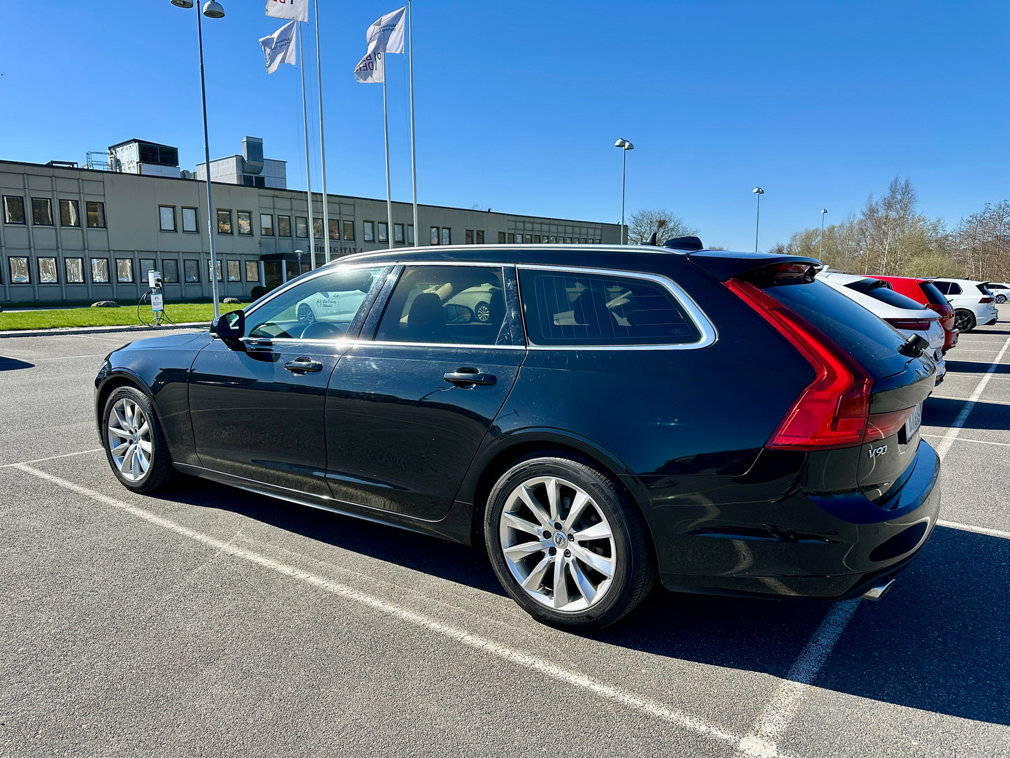 Volvo V90 D4 Momentum Automat Läder 2019
