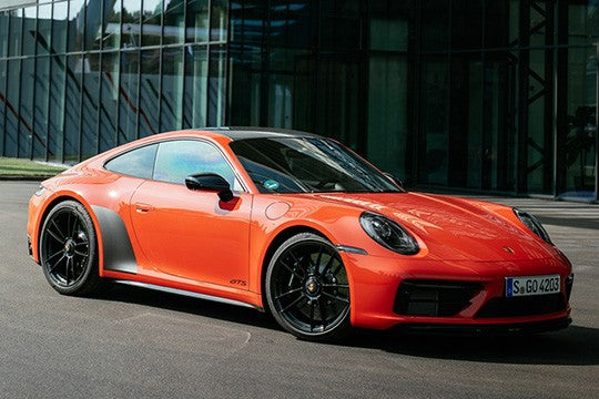 Porsche 911 Carrera 4 GTS 2024